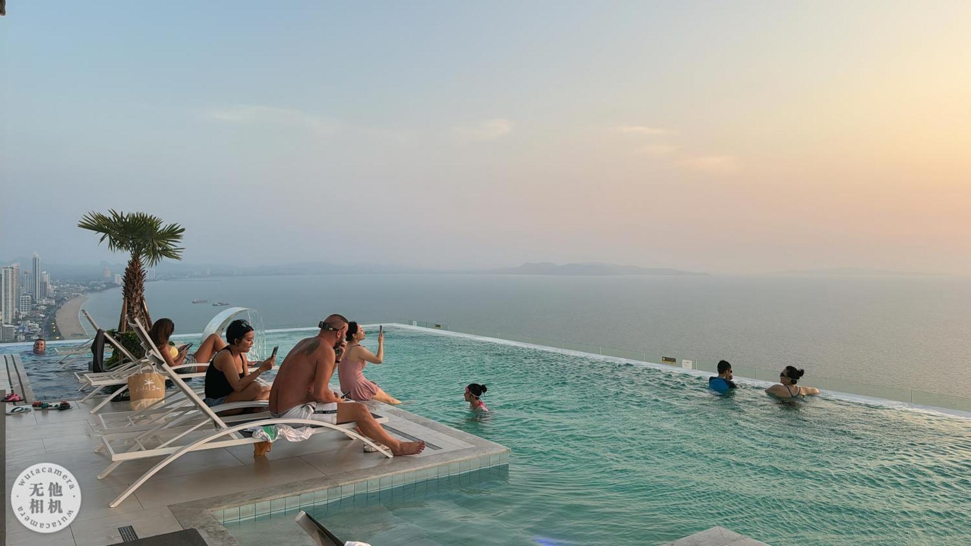 Copacabana Beach Jomtien 科帕卡巴纳海乔木提安海滩毗邻乔木提安夜市 외부 사진