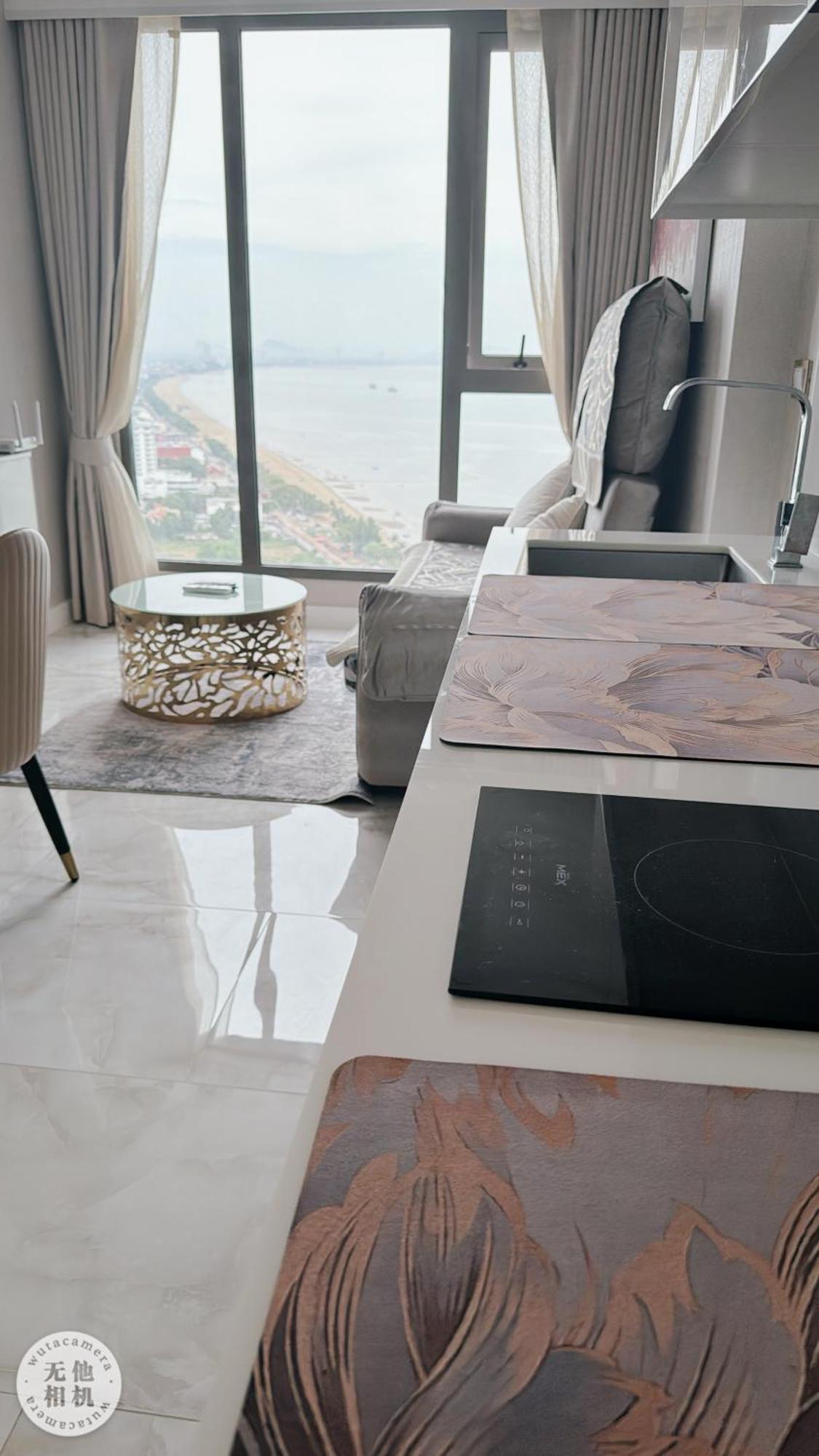 Copacabana Beach Jomtien 科帕卡巴纳海乔木提安海滩毗邻乔木提安夜市 외부 사진