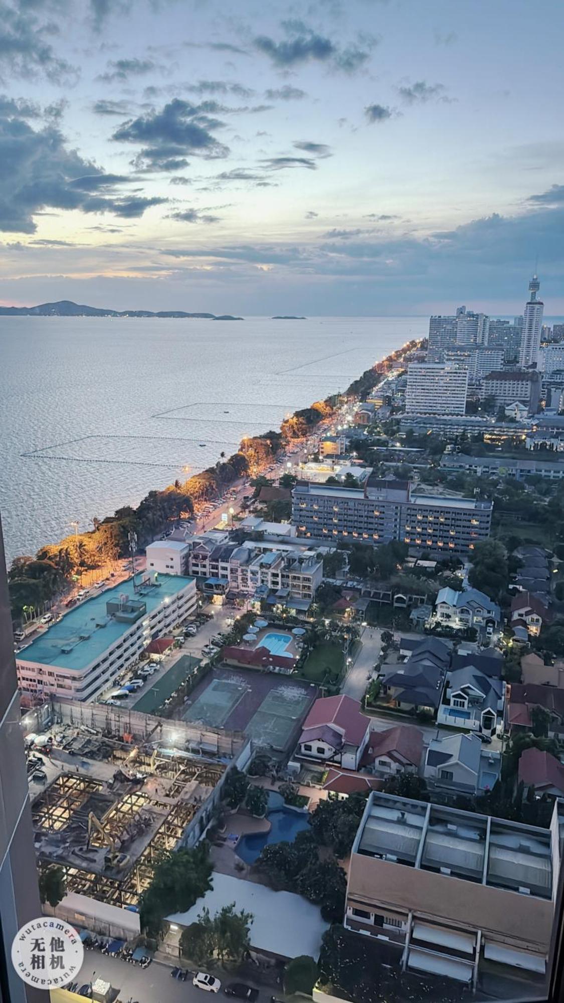 Copacabana Beach Jomtien 科帕卡巴纳海乔木提安海滩毗邻乔木提安夜市 외부 사진